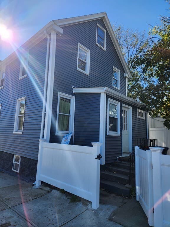 345 Purchase St photo 3