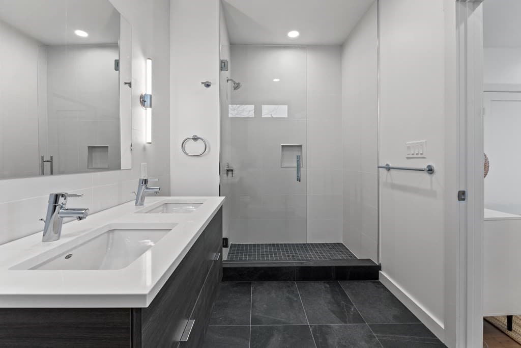 97 Elmwood Street #208 photo 5