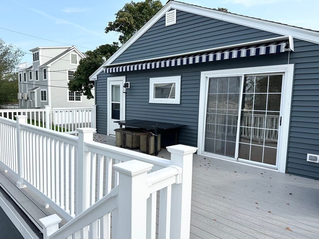 8 Warfield Ave July 2024 #house photo 4