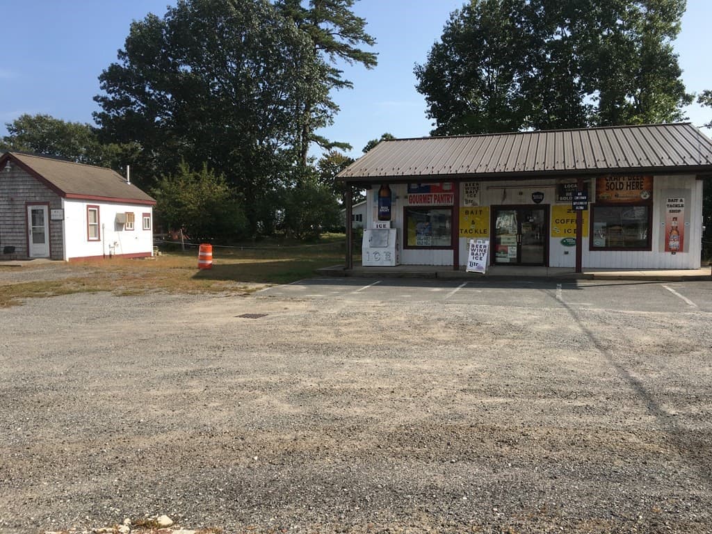 160 Beach Rd
