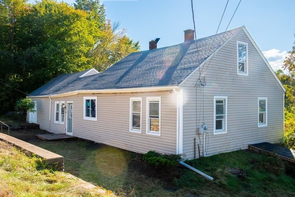 38 Sturbridge Rd photo 2