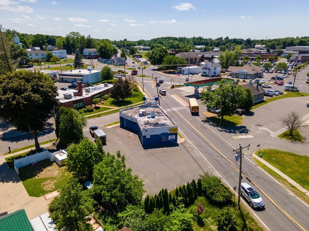 55 White Ave photo 5