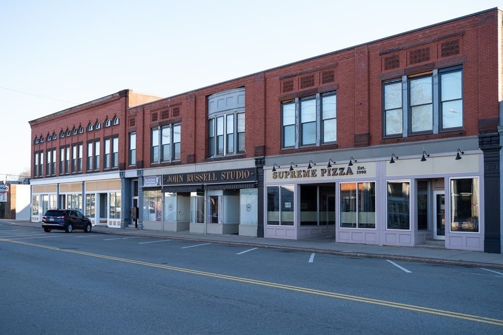 597 Washington Street photo 2