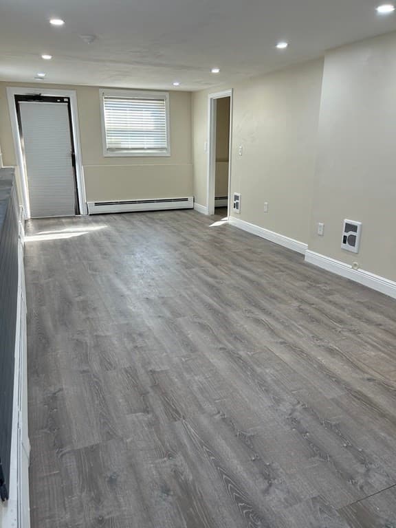 1 Torrey St photo 3