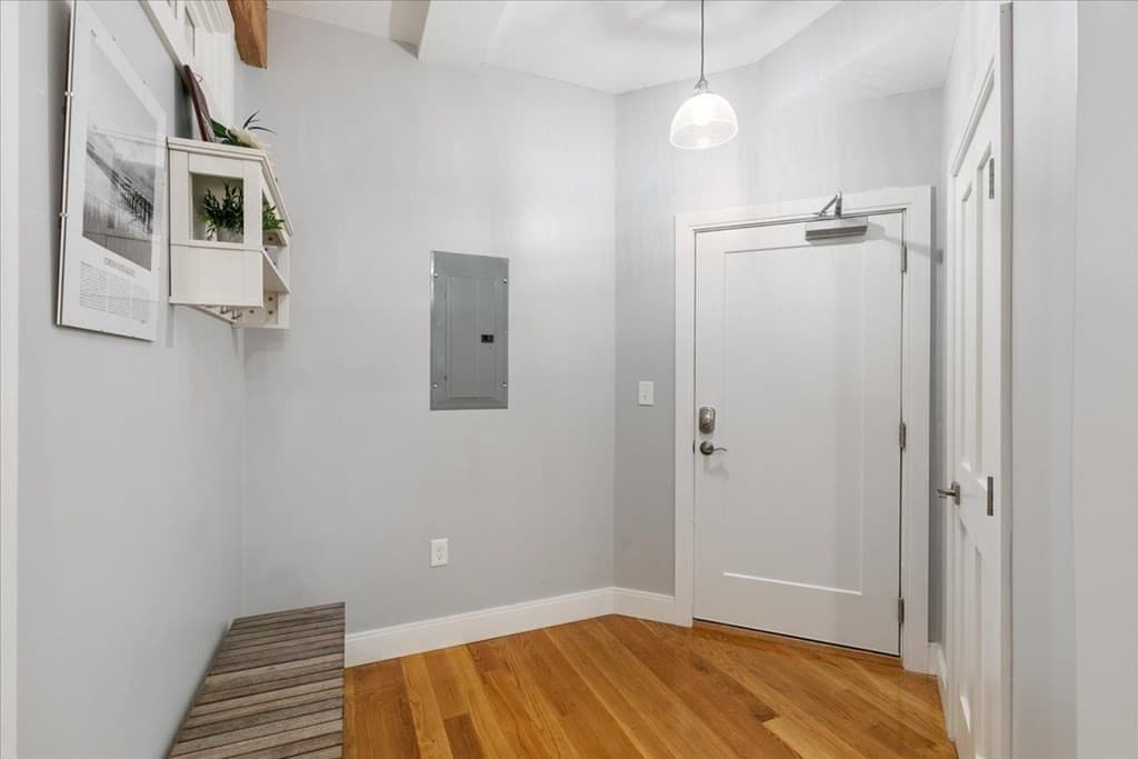 17 Kearney Sq. #203 photo 2