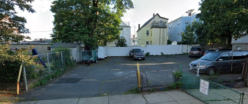 36 Raven St #PARKING #7
