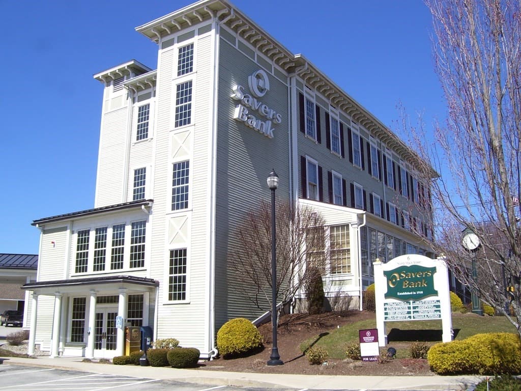 6 N Main St #303