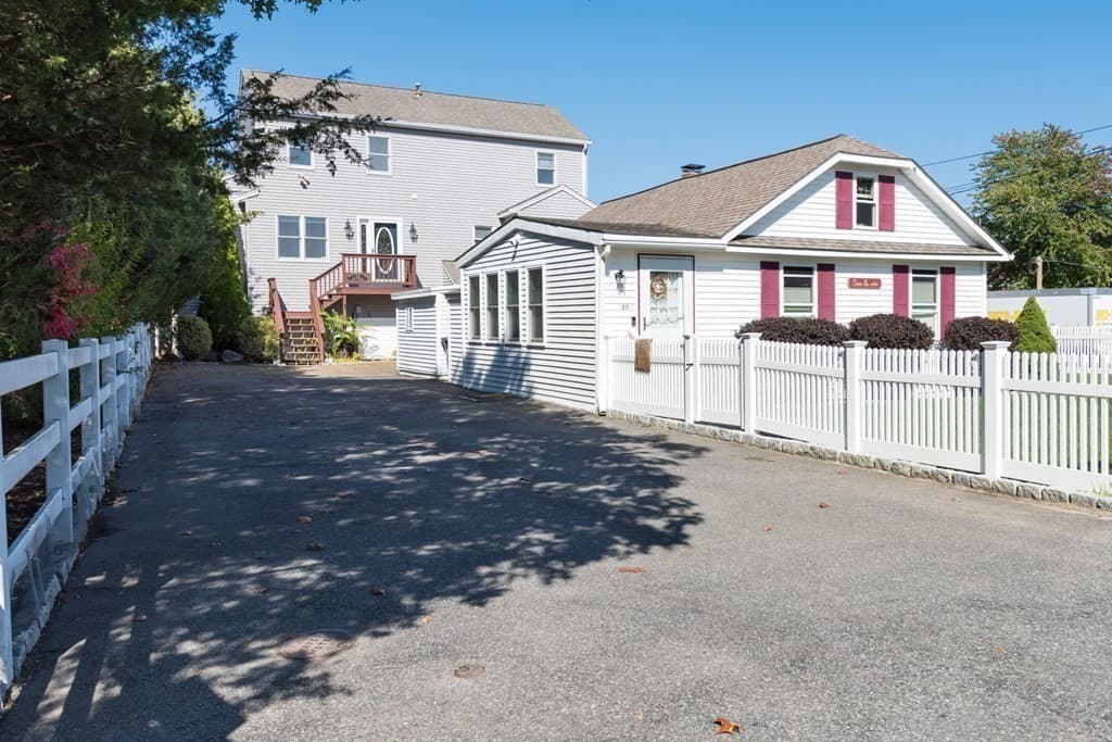 22 Cove St photo 3