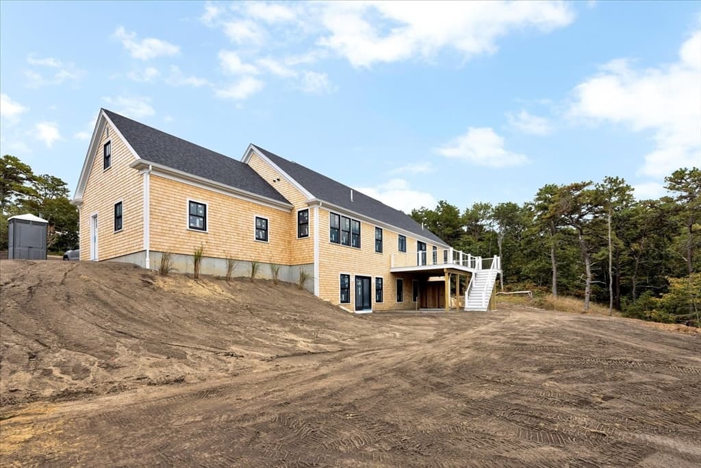 92 Whiffletree Ave photo 4
