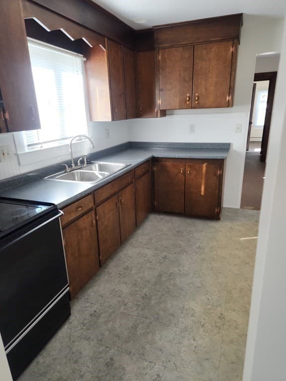 125 Center St #2 photo 5