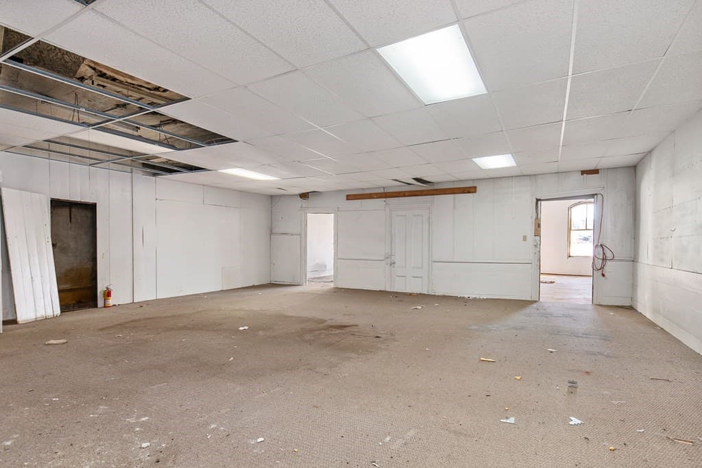 19 Main St #B photo 3