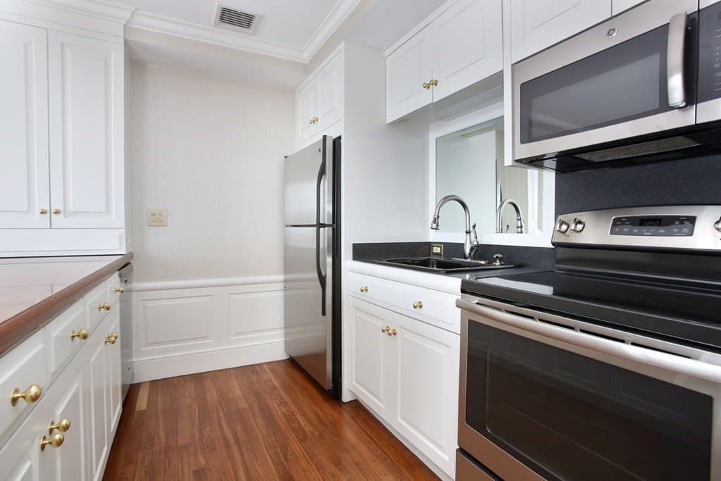2 Commonwealth Ave #11H photo 5