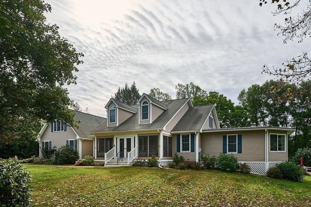 14 Pentecost Rd photo 2