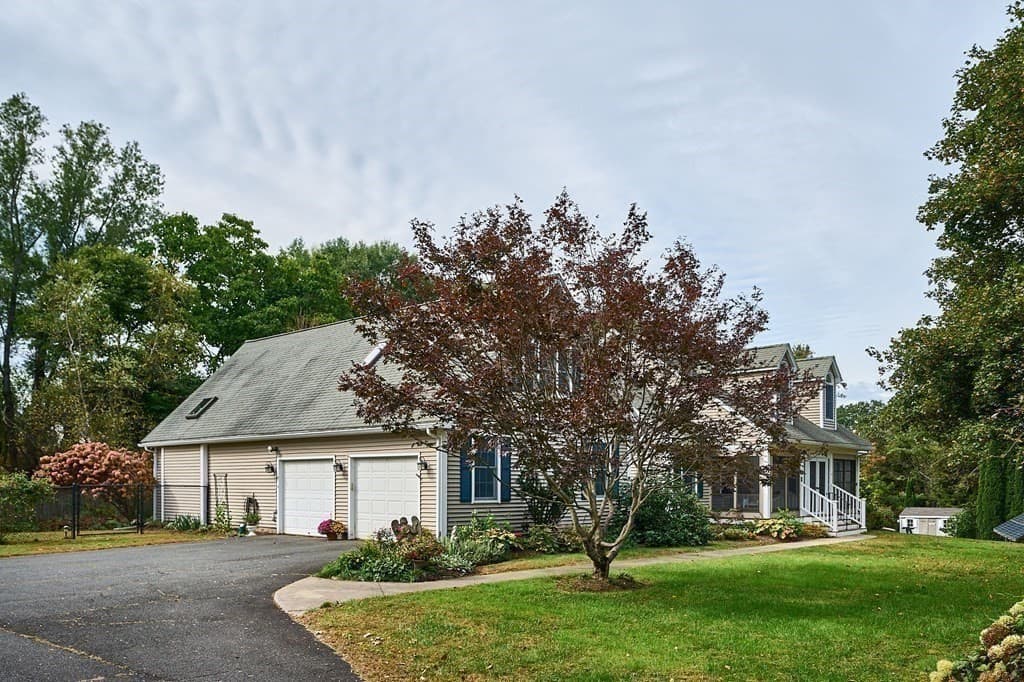14 Pentecost Rd photo 3