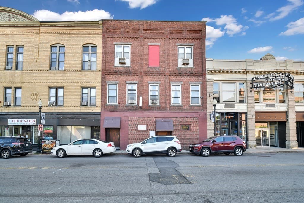 35-37 Fairmount Ave