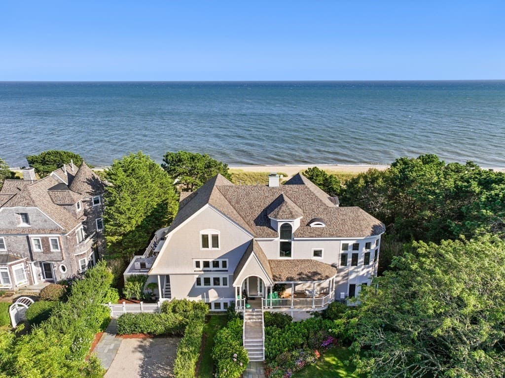 27 Ocean Bluff Dr photo 2