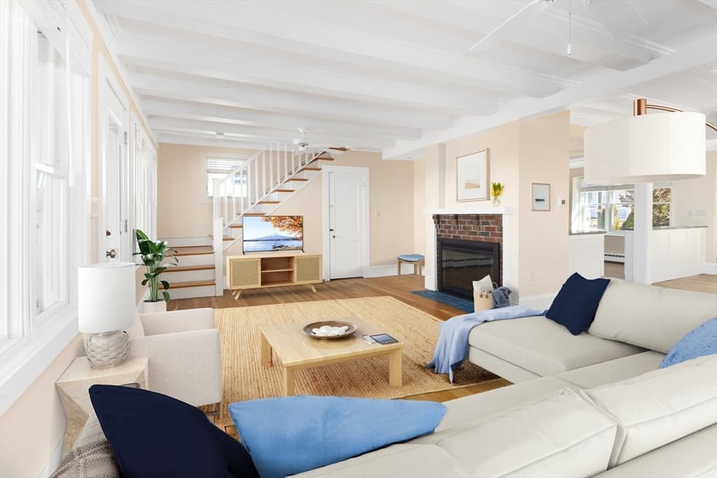 60 Howe Street photo 2