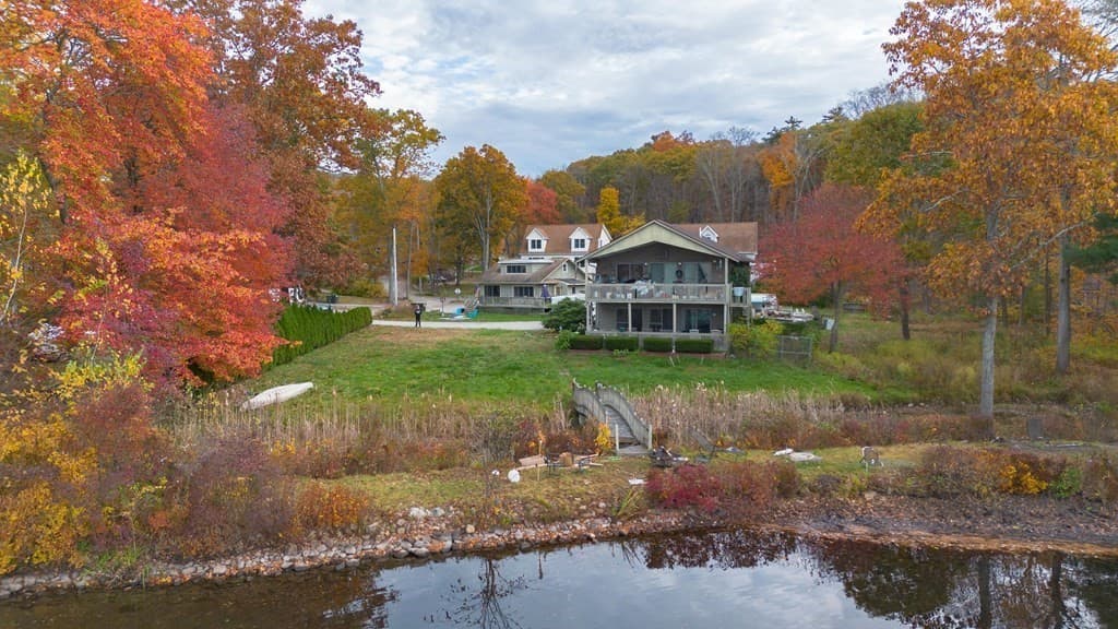 17 Community Rd