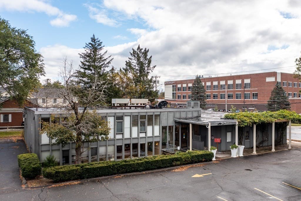 51 Locust St #3
