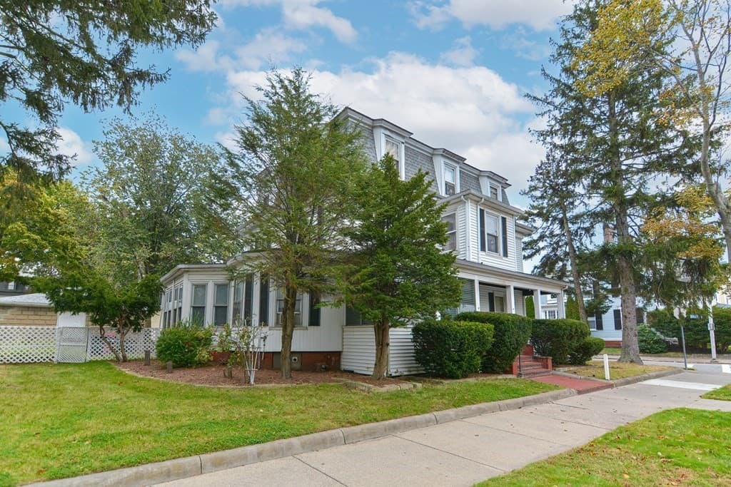 62 Nahant Street photo 3