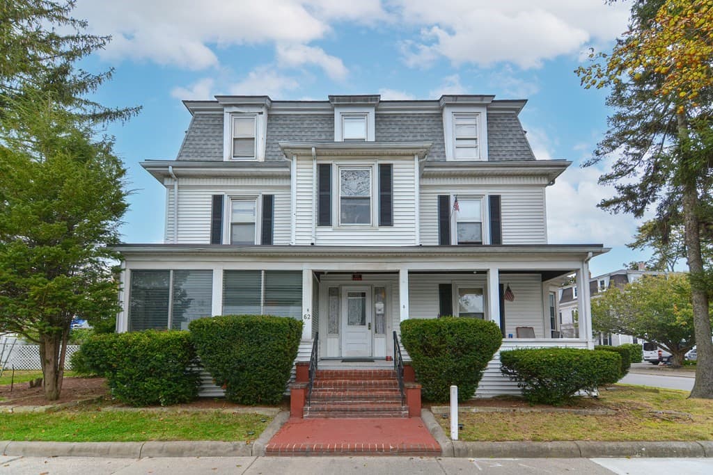 62 Nahant Street