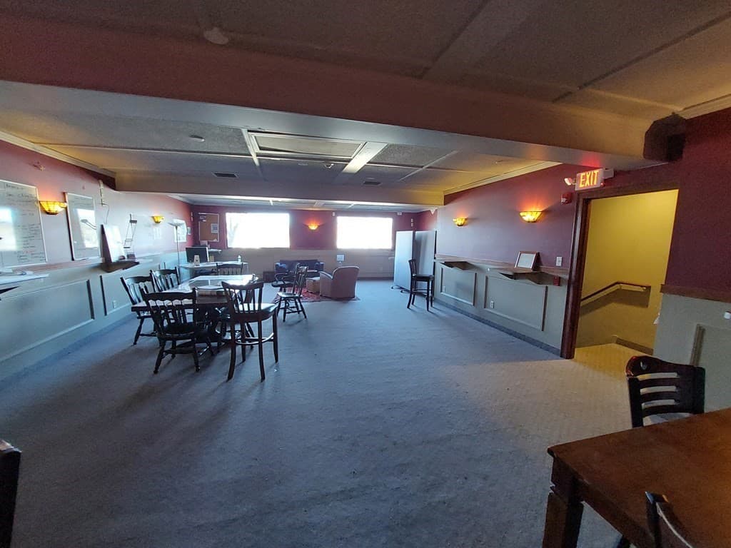 83 Elm St photo 3