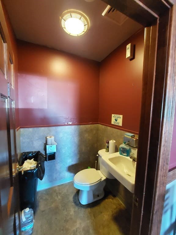 83 Elm St photo 4