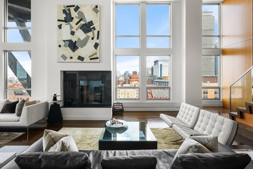 360 Newbury St #PH 810 photo 4
