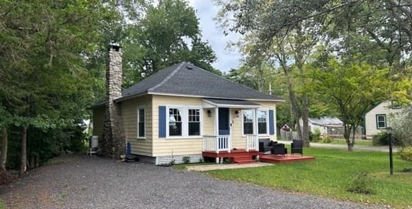 6 Shore Ave photo 3