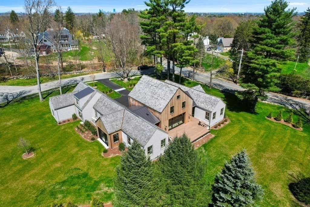 2 Fletcher Steele Way