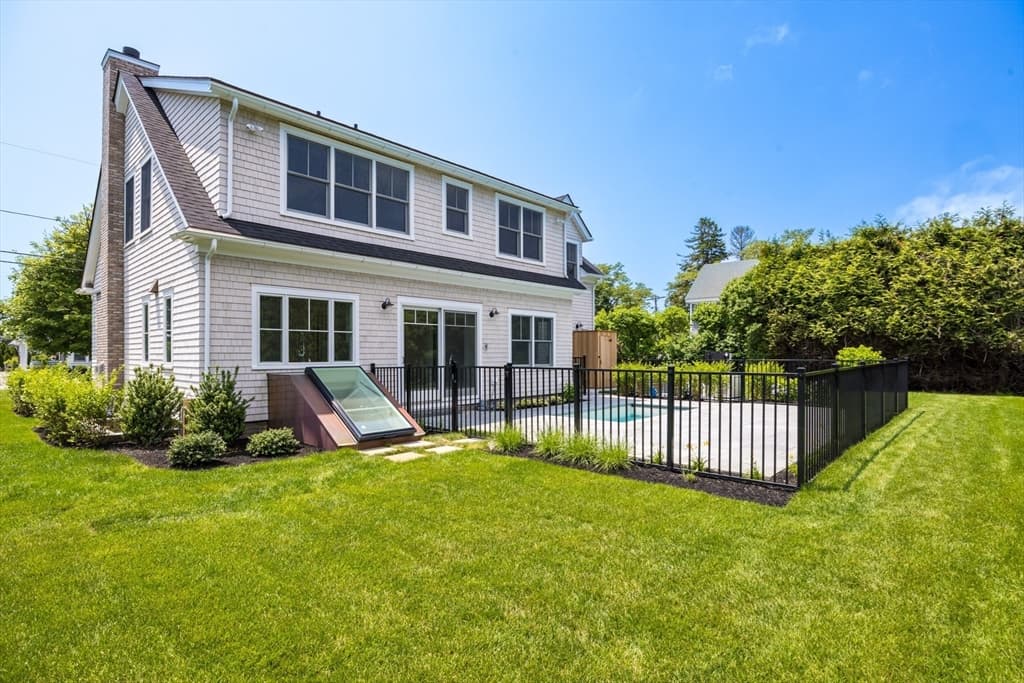 184 Barcliff Ave. photo 3