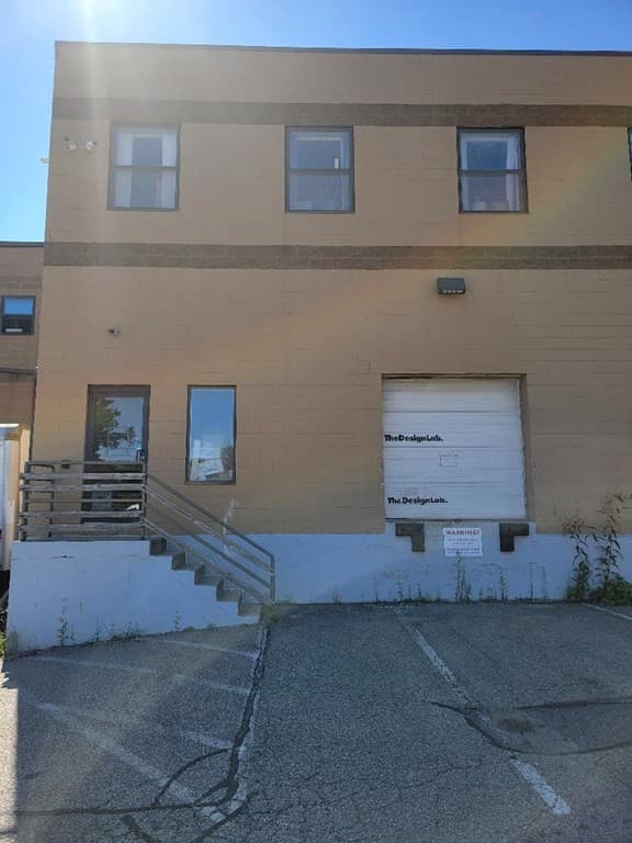208 Milton Street photo 2