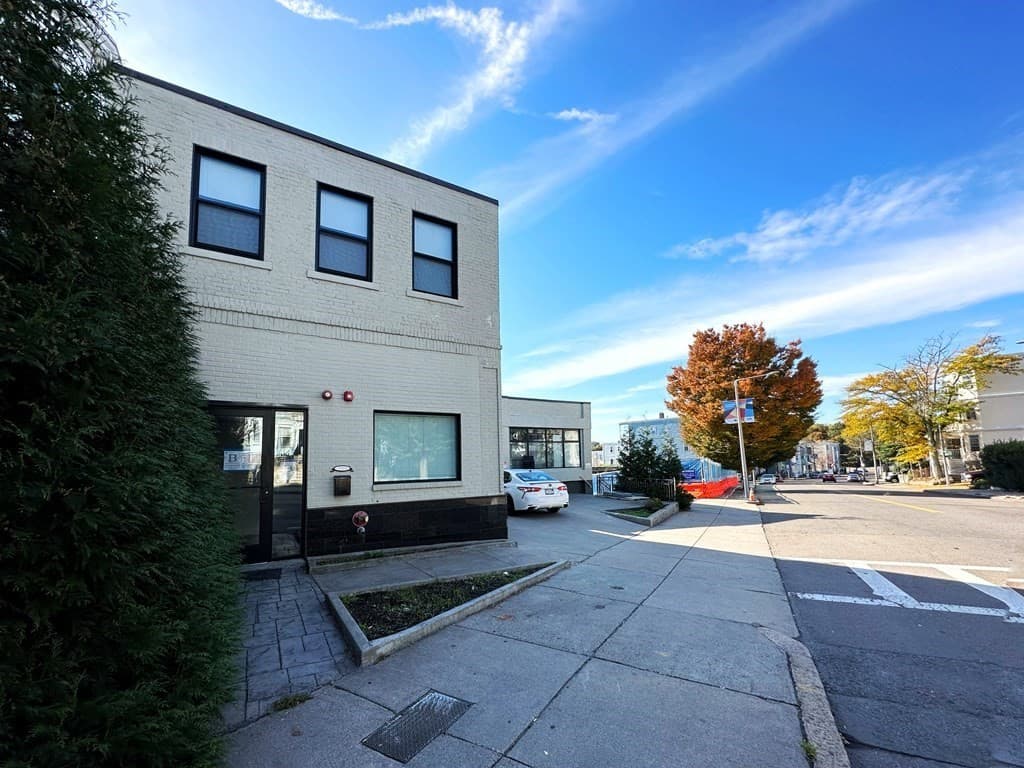 181 Bowdoin St #1