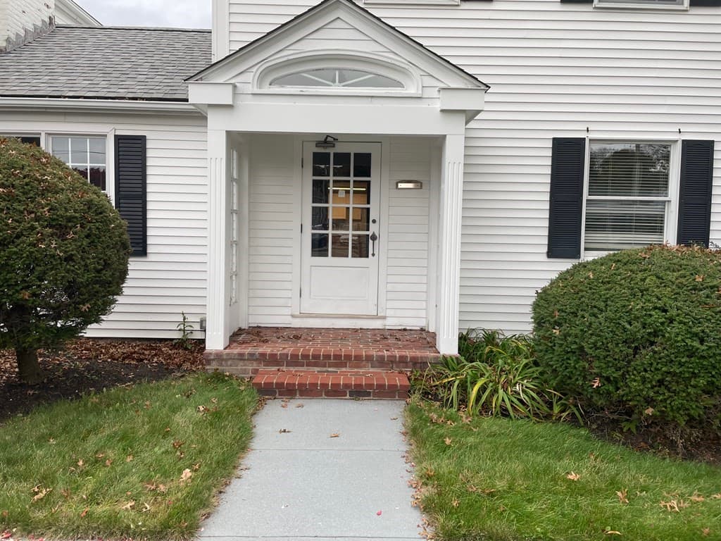 345 Court St #101