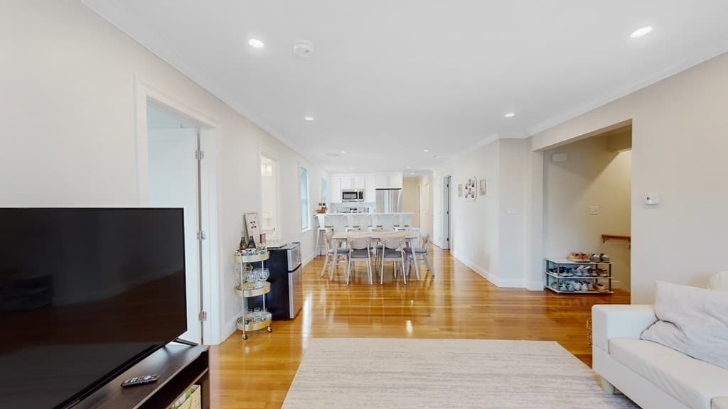 35 Crosby Road #1 photo 3