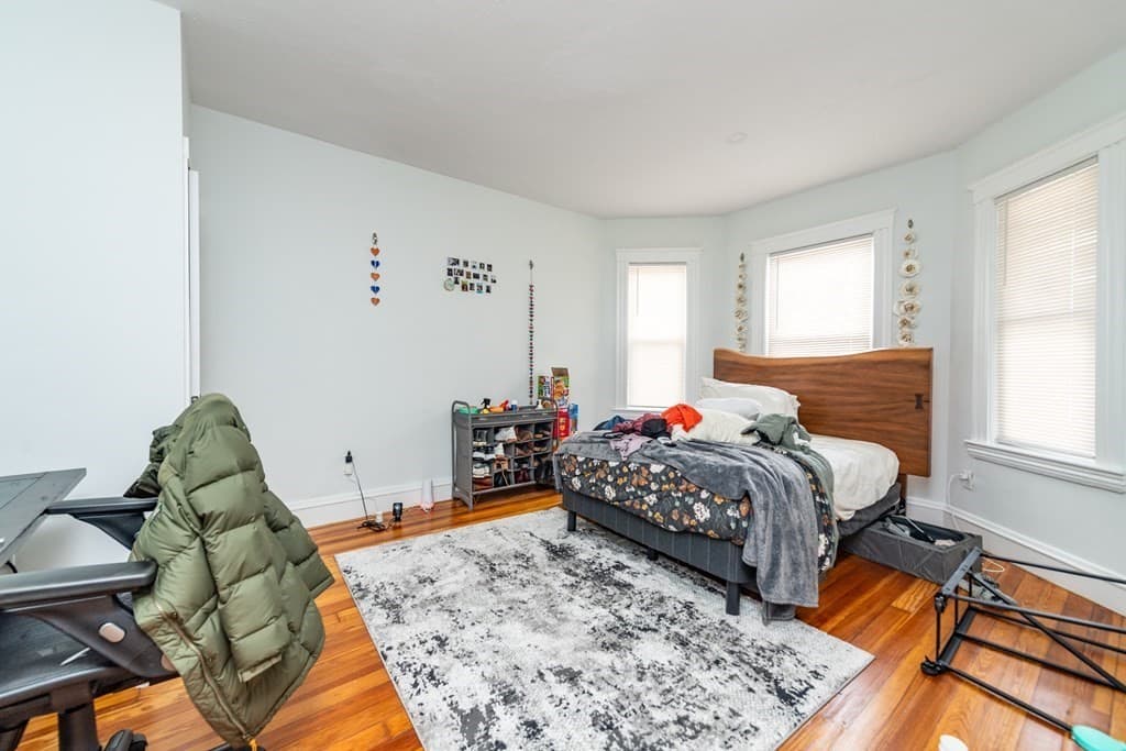 7 Hallam Street photo 5