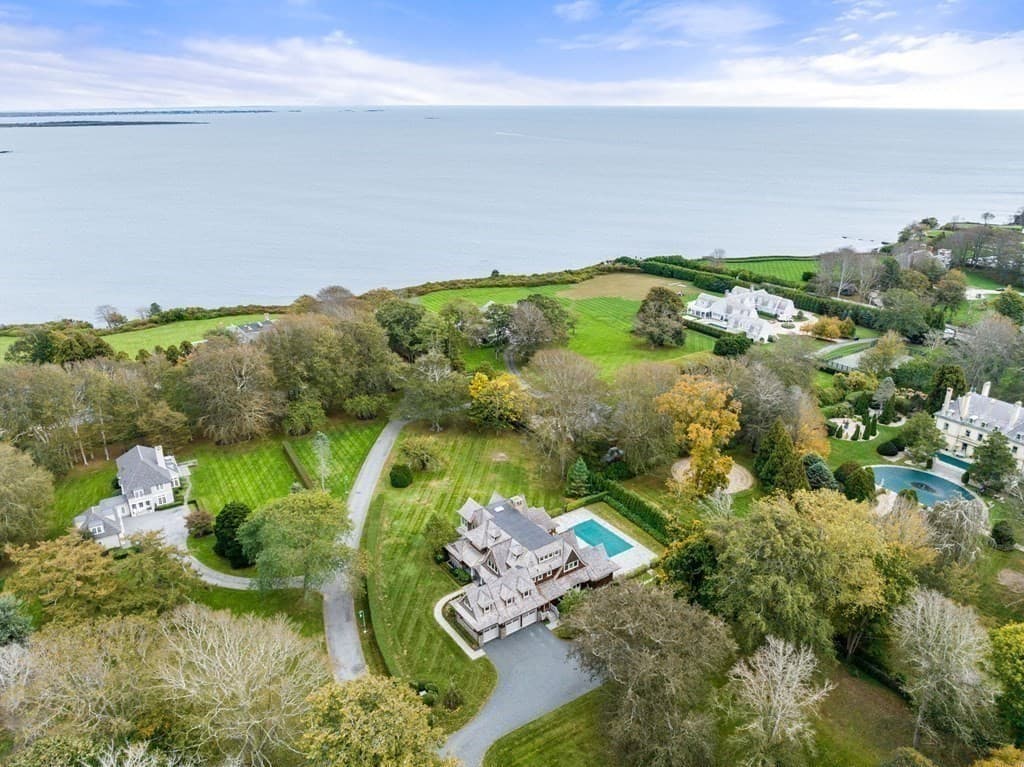 10 Ocean Lawn Ln photo 2