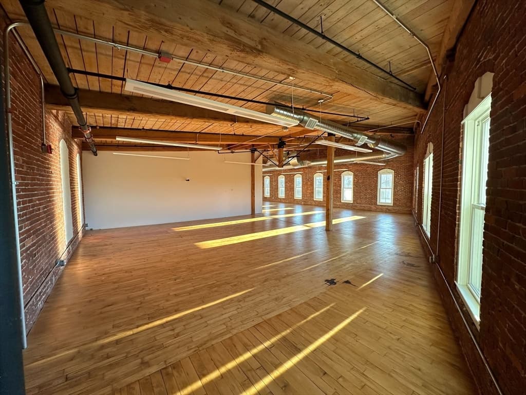77 Elm St #301 photo 2