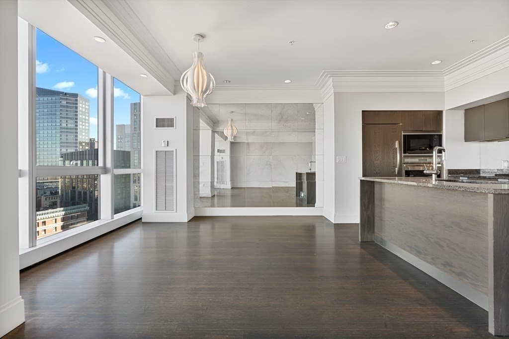 110 Stuart Street #20E photo 5