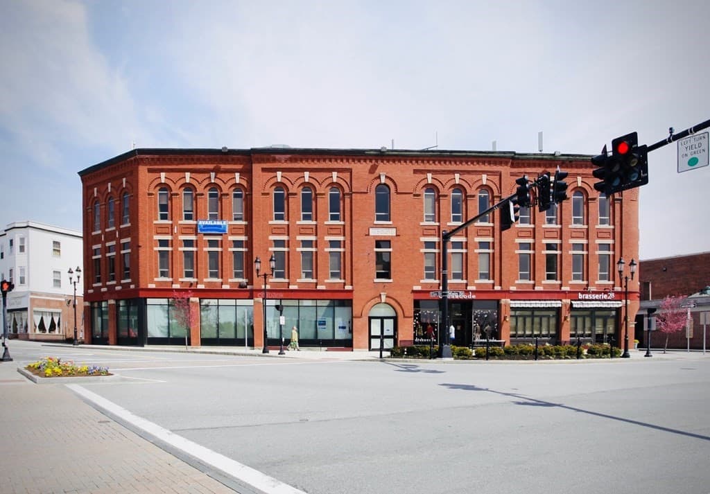 2 Elm Sq #102