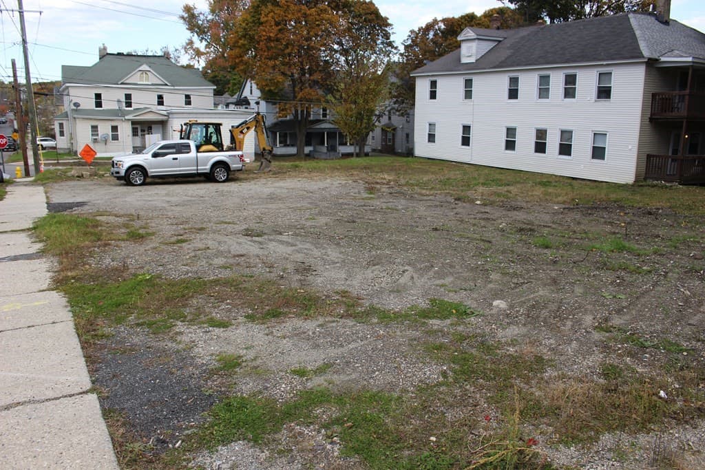 110 Lincoln Street photo 3