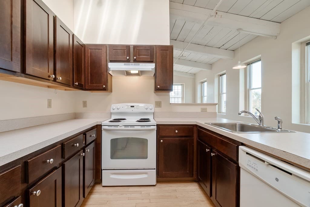 40 Main Street #202