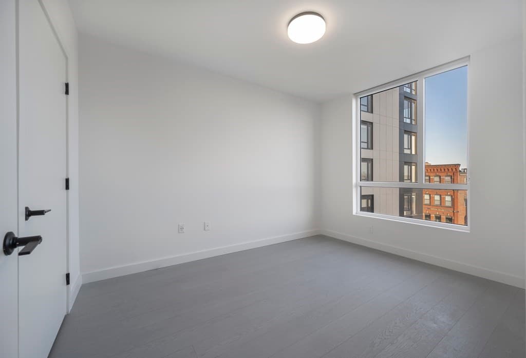 34 Munroe St #303 photo 5