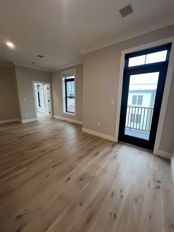 157 Everett St. #303 photo 3