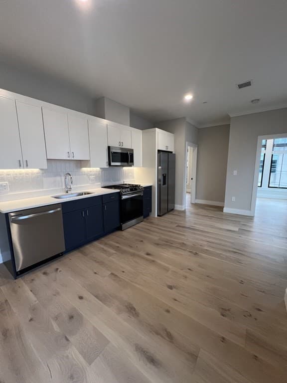 157 Everett St. #303