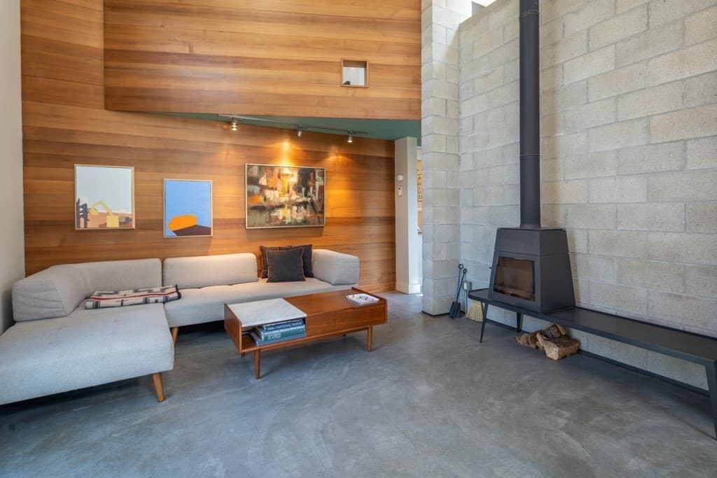 54 Cannahoot St photo 2