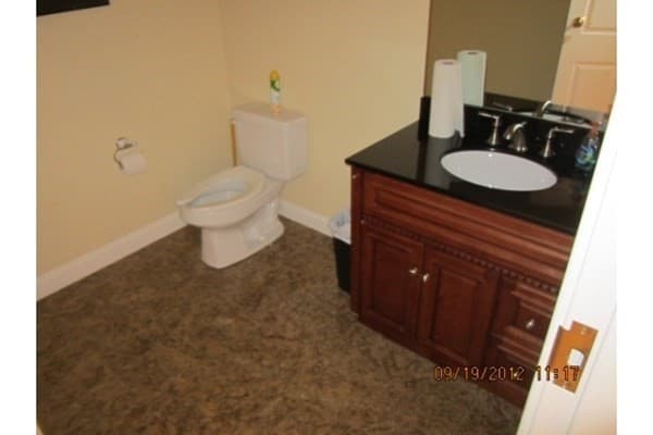 909 Washington St #2nd floor photo 5