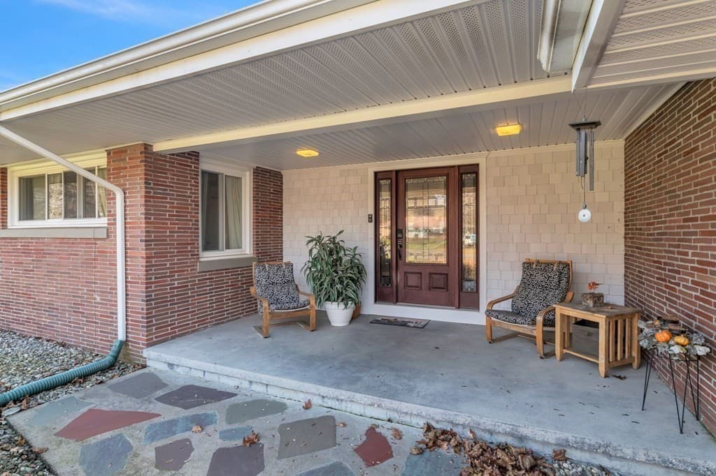 111 Wheel Meadow Dr