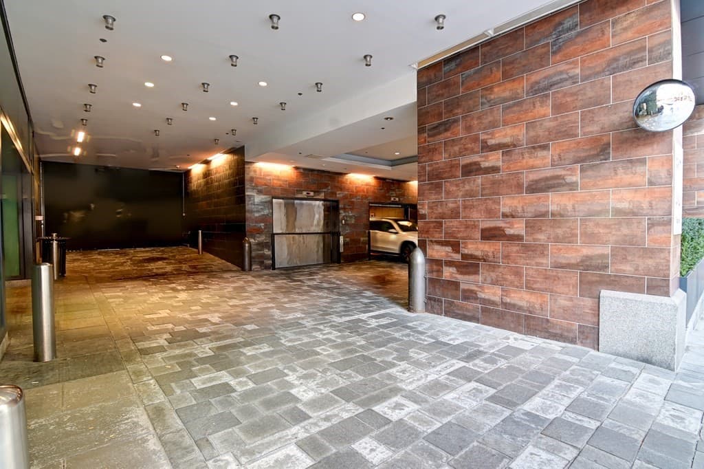 45 Province St #1105 photo 3