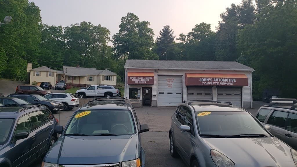 122 Worcester Providence Tpke photo 2